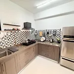 2Bhk 28Th Floor Near Airport Balconies Tv Wifi