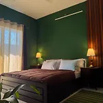 2Bhk 28Th Floor Near Airport Balconies Tv Wifi