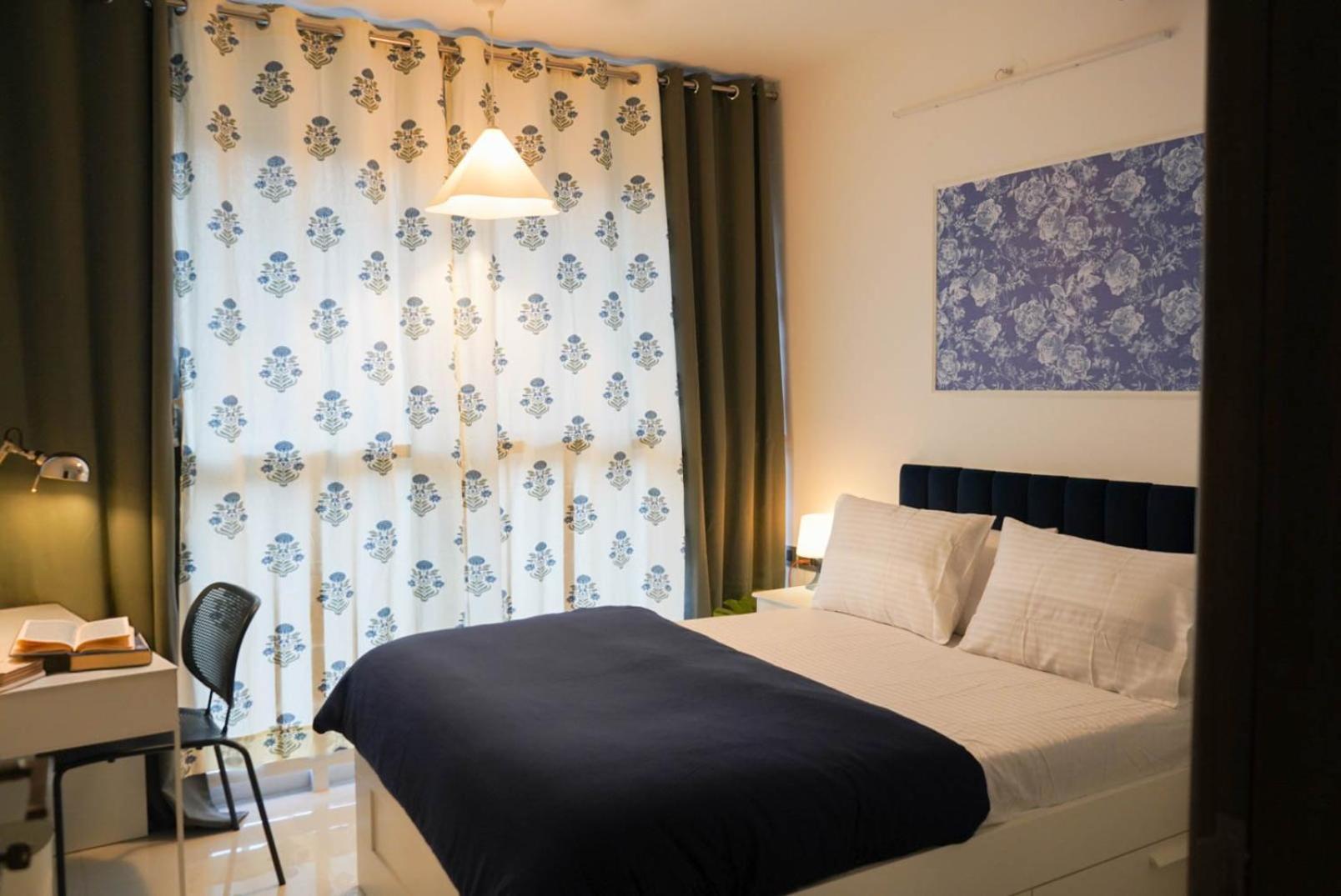 Apartment 2bhk 28th Floor Near Airport Balconies Tv Wifi